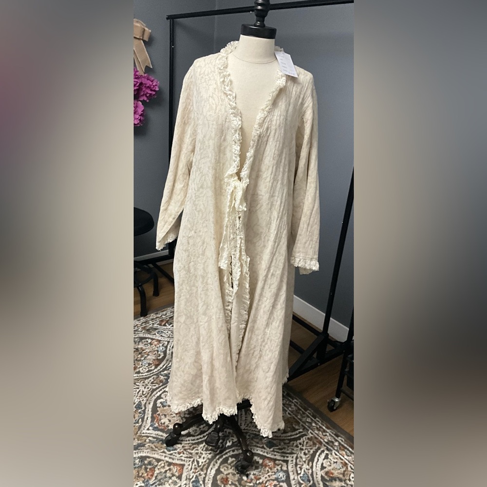 Elegant Cream Lace Robe by jaded gypsy